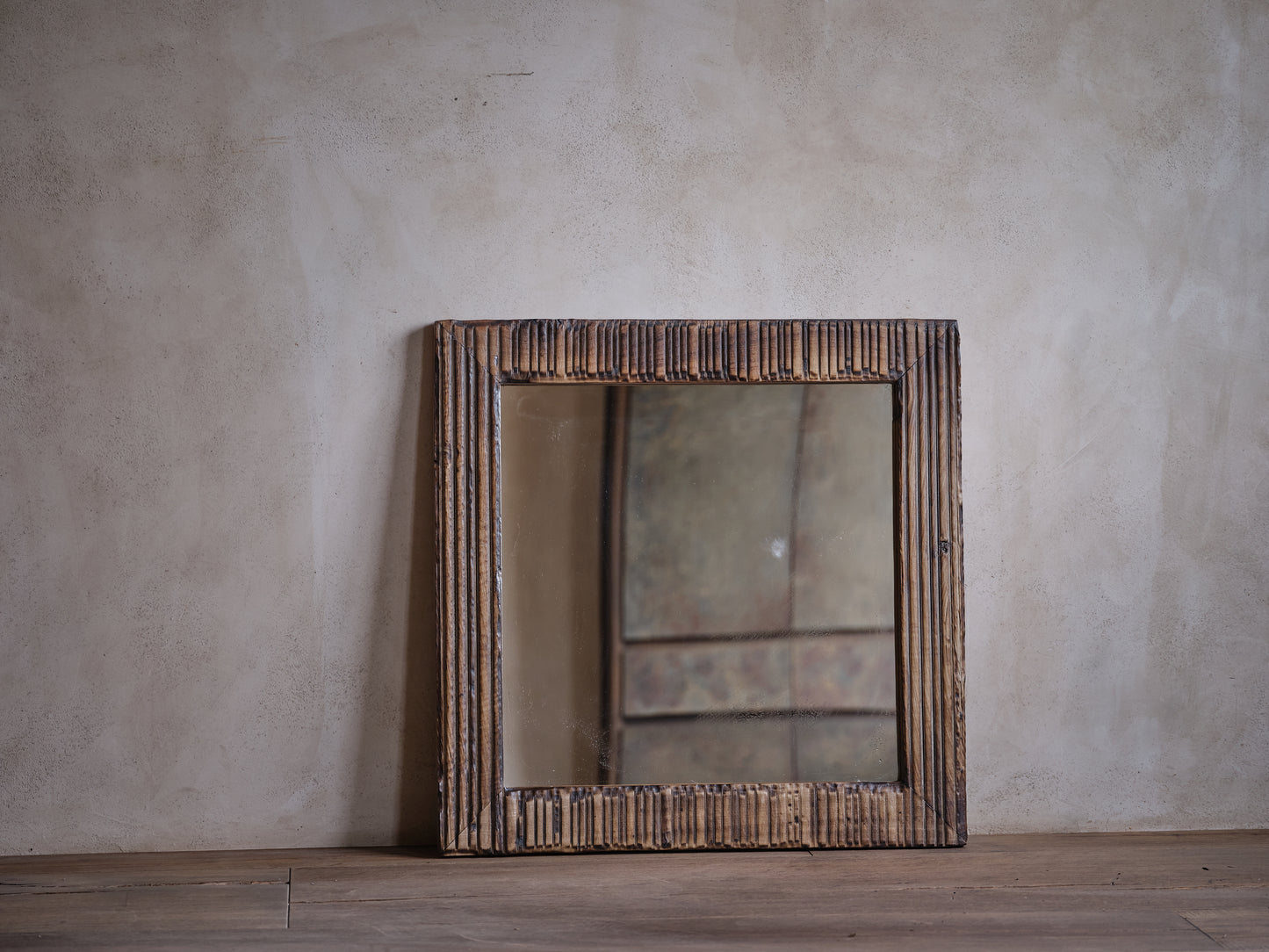 ANIA MIRROR