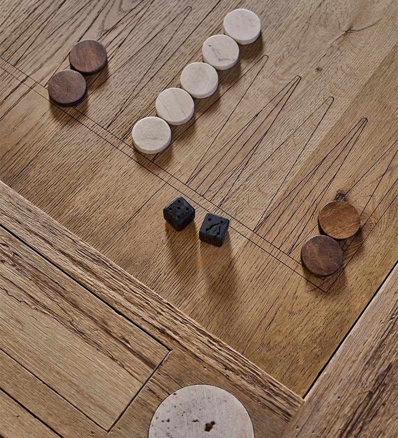 Quique Game Coffee Table