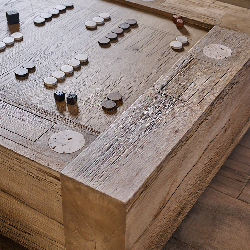 Quique Game Coffee Table